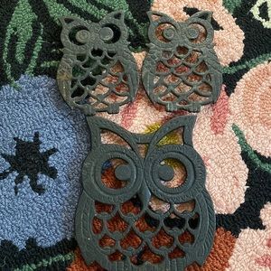 3 Vintage Black Cast Iron Owl Trivets